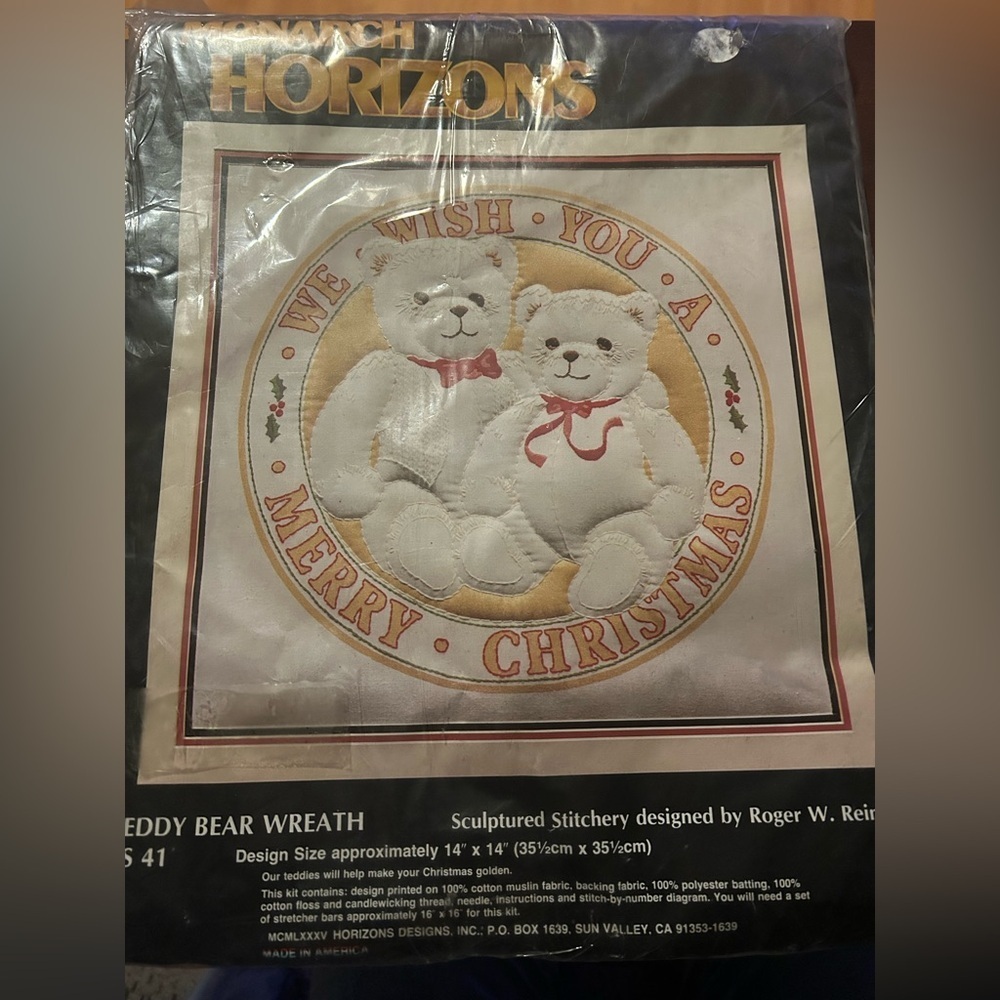Monarch Horizon Teddy Bear Wreath Christmas Sculptured Stitchery Kit New…